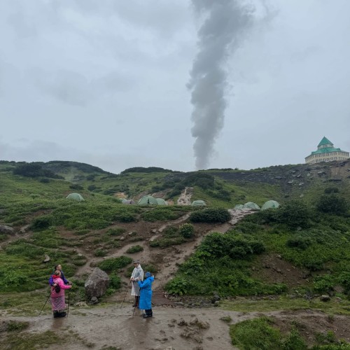 Там с коптера видны вулканы: экспедиция по Камчатке с выходом в море