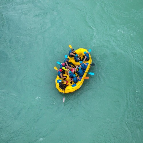 По знаковым местам Алтая с чаепитием у травницы и моторафтингом по Катуни