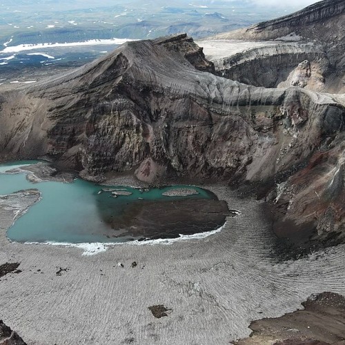 Джип-приключение на Камчатке: главные места, озеро медведей и треккинги