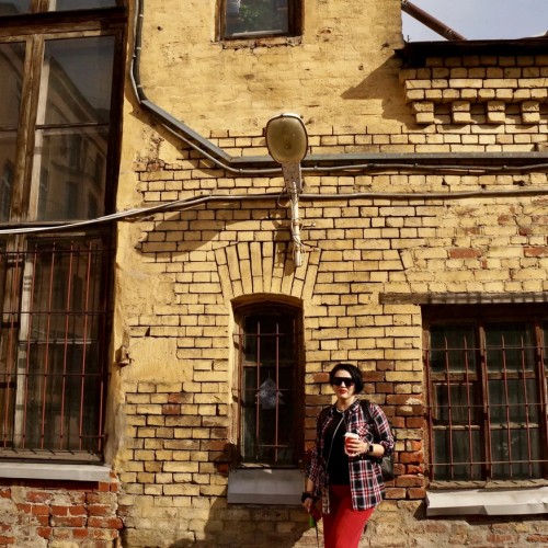 Ваша петербургская подруга