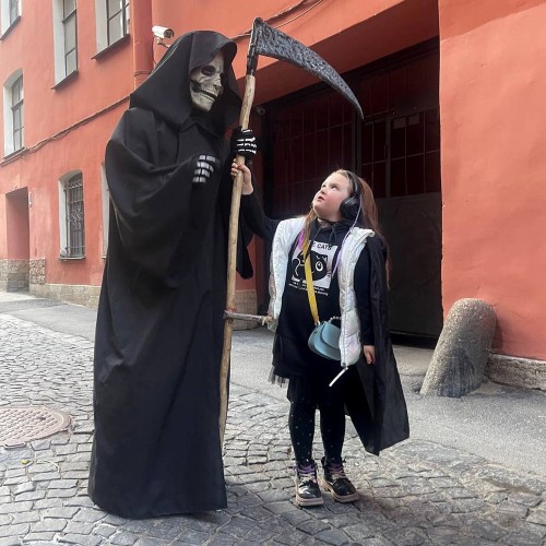 Прогулка со Смертью по Васильевскому острову