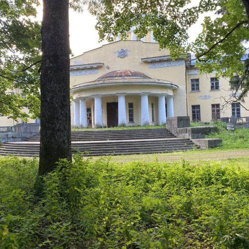 В гости к северным оленям + прогулка по Шуваловскому парку