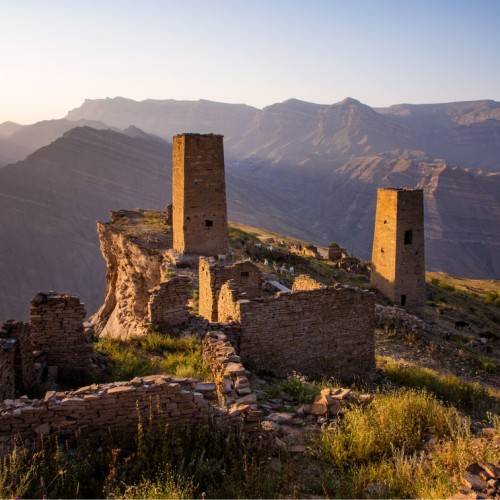 Всё самое-самое в Дагестане: от глубочайшего каньона до древнейшего города