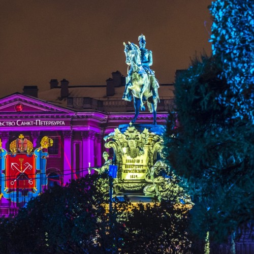 История фонарей в Петербурге