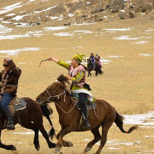 Из Алтая, по Чуйскому тракту — в Монголию на фестиваль беркутчи с проживанием в юрте