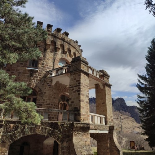 Кавказ для вас индивидуально: горный Кисловодск, легендарный Домбай и Верхняя Балкария