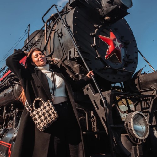 Путешествие из Петербурга в Рускеалу на Ласточке и ретропоезде (лайт)