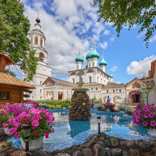 Индивидуально по Ярославскому краю: жемчужная обитель, замок и музей под небом