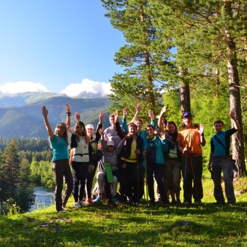 Край разноцветных озёр: треккинг налегке в Архызе с проживанием в палатках
