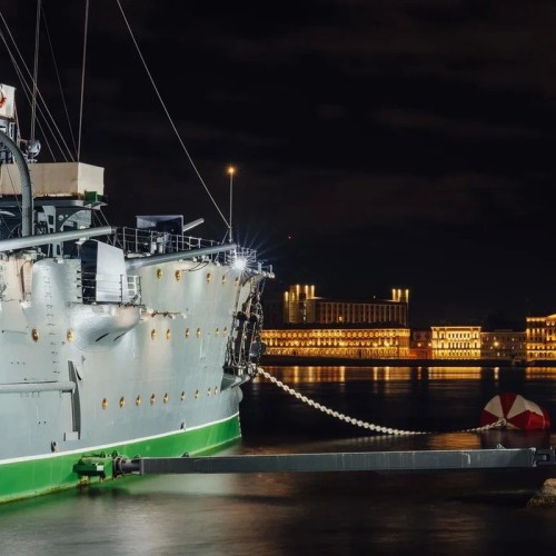 Экскурсия по крейсеру «Аврора» без очереди (билеты включены)