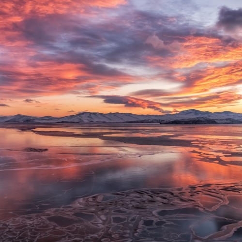 Персонально на джипах с тревел-фотографом без экскурсий: Ольхон и Огой в объятиях льда