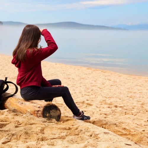 Почувствовать силу природы Байкала: мини-путешествие к бухте Песчаной и в Листвянку