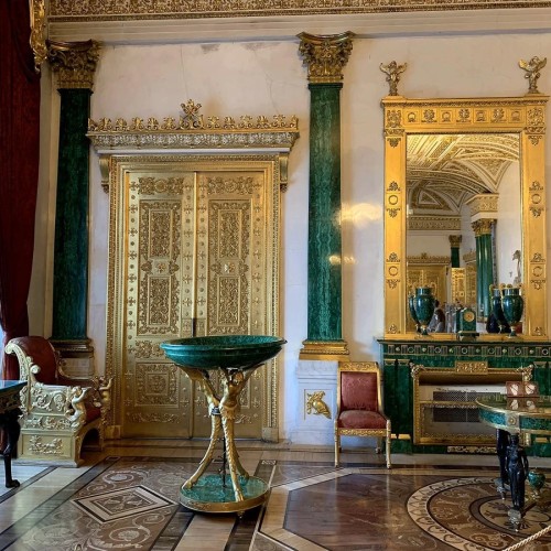 Детская экскурсия «Эрмитаж в Зазеркалье»