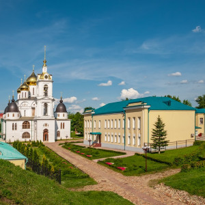 Ваше путешествие по Дмитрову — и во времени (на вашем авто)