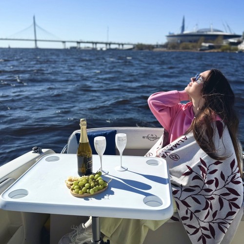 «Новая география» Петербурга с воды