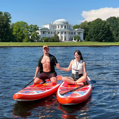 На сапах — по Каменному острову