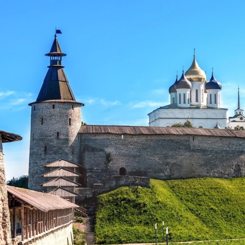 Автобусный тур по северо-западу Руси: древние крепости, пушкинские места и Валдай