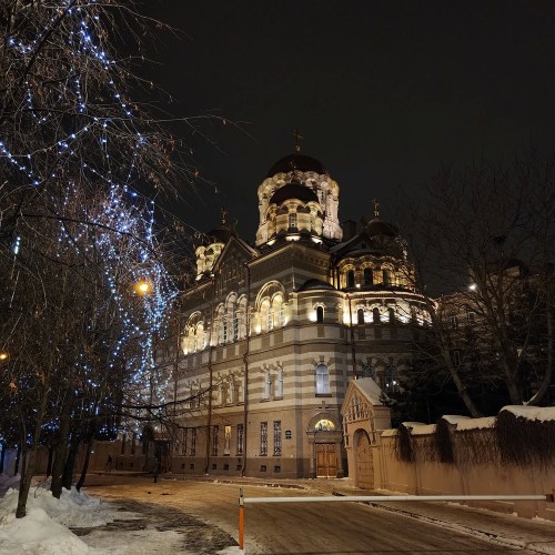 Все монастыри Петербурга: архитектурное путешествие