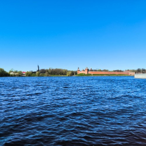 К хозяйке Славенского конца в Великом Новгороде
