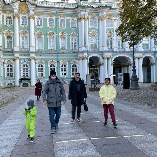 Зимний дворец для детей и их родителей