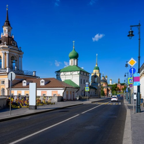 Москва — обязательно к просмотру (на легковом авто с гидом-водителем)