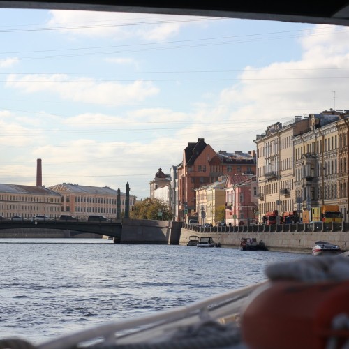 По рекам и каналам Северной столицы