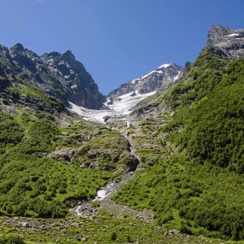 Лёгкий треккинг в горах Домбая с комфортом