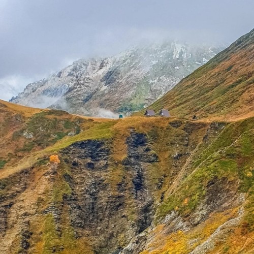Поход в окрестностях Красной Поляны: Бзерпинский карниз и лагерь «Холодный»