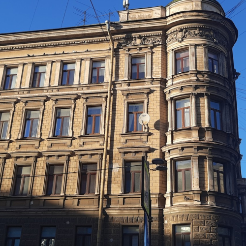 Мобильный квест в Петербурге «Записки сумасшедшего, или Возвращение Маяковского»