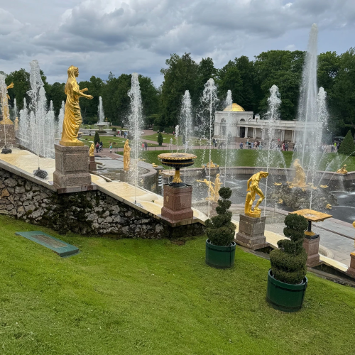 Императорский Петергоф: Верхний сад и Нижний парк (из Санкт-Петербурга)