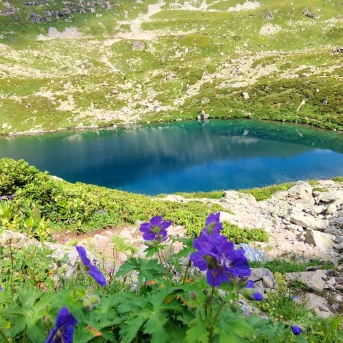 Больше треккинга и озёр в Архызе: без рюкзаков и с проживанием в гостинице