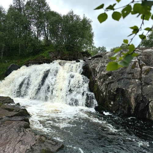 Из Мурманска — к водопадам Кольского полуострова