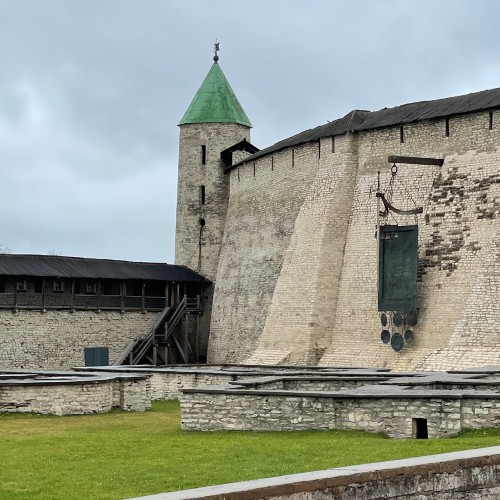 Индивидуальное путешествие в Древнюю Русь: Псков, Печоры и Изборск