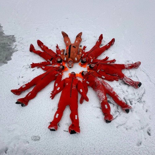 Сияние, киты и ты: Арктика с айс-флоатингом и этнопрограммой, выходом в море и посещением Териберки