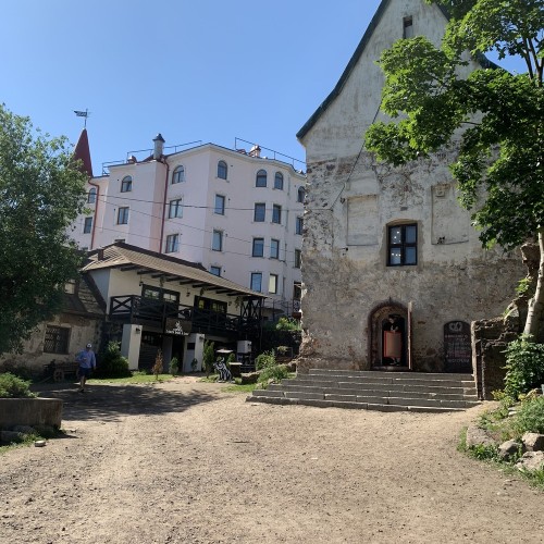 В гости к старушке Европе: Выборг и «Монрепо»