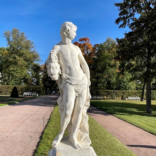 Царское Село: дворец с Янтарной комнатой, Екатерининский парк и лицей