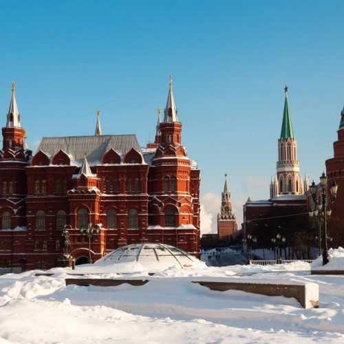 На автобусе — по красавице Москве