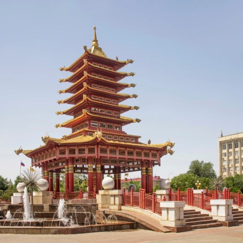 Насыщенный тур по Калмыкии: буддийские святыни и знакомство с кочевым бытом