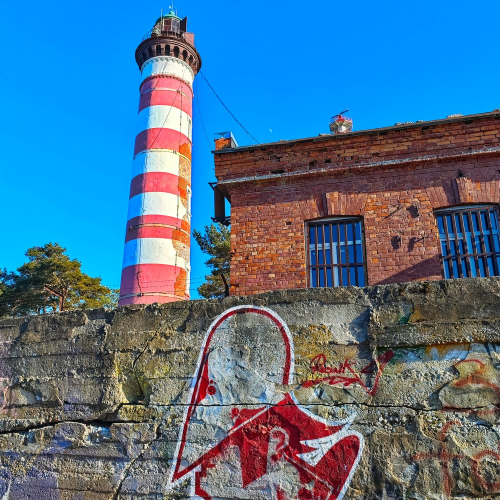 К форту «Красная горка» и «Андерсенграду» — из Петербурга