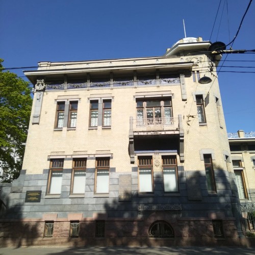 Балет, барон и революция: экскурсия по особняку Кшесинской