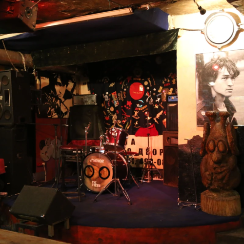 Петроградская сторона Петербурга: между ангелом и бесом