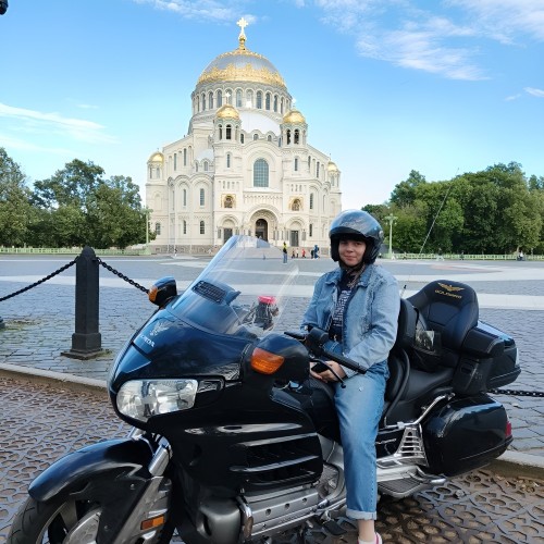 В Кронштадт и Петергоф — на мотоцикле из Петербурга