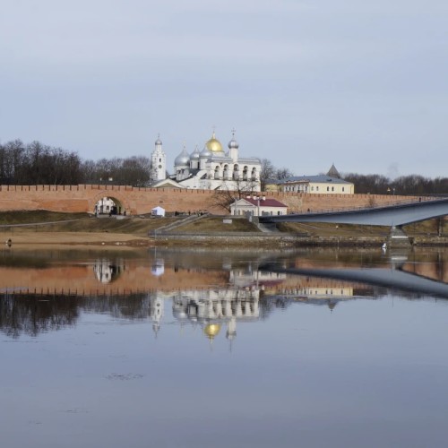 К хозяйке Славенского конца в Великом Новгороде
