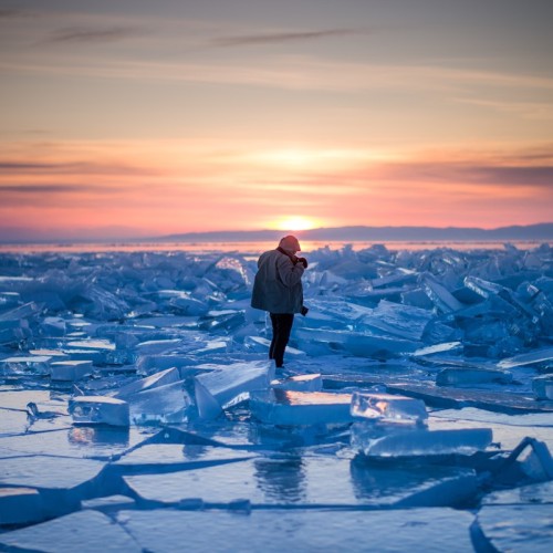 Лёд, мысы и  скалы: по Ольхону в мини-группе