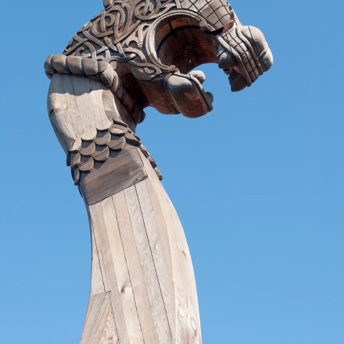 Из Петербурга в Выборг — на авто или мотоцикле