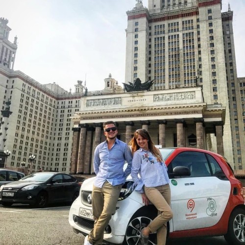 Люксовая обзорная экскурсия по Москве на автомобиле