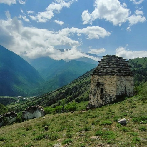 Треккинг налегке по Ингушетии: святилища, башенные комплексы и гора с герба Владикавказа