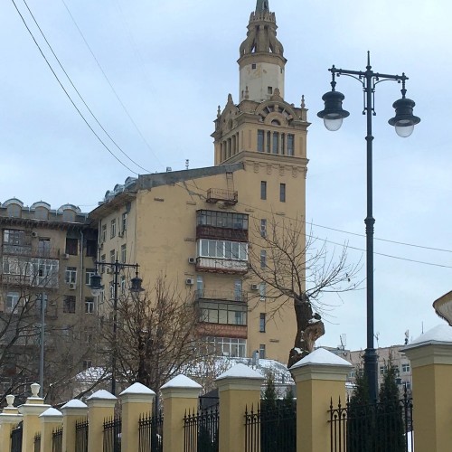 От Старого Арбата до Москвы-реки с гидом-архитектором в мини-группе