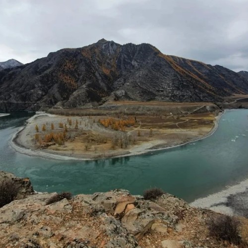 Алтайская кругосветка: на минивэне по кольцевому маршруту и топовым локациям