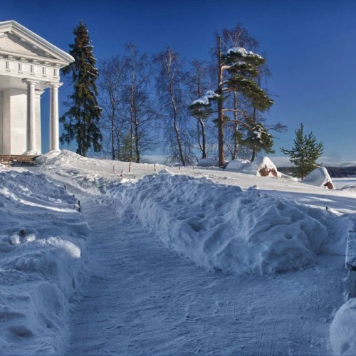 Из Петербурга в Выборг: поездка с краеведом